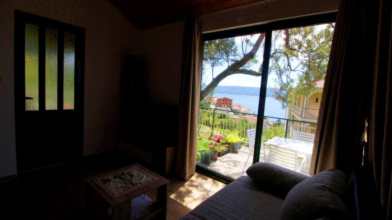 Holiday Home Jozo Omiš Esterno foto